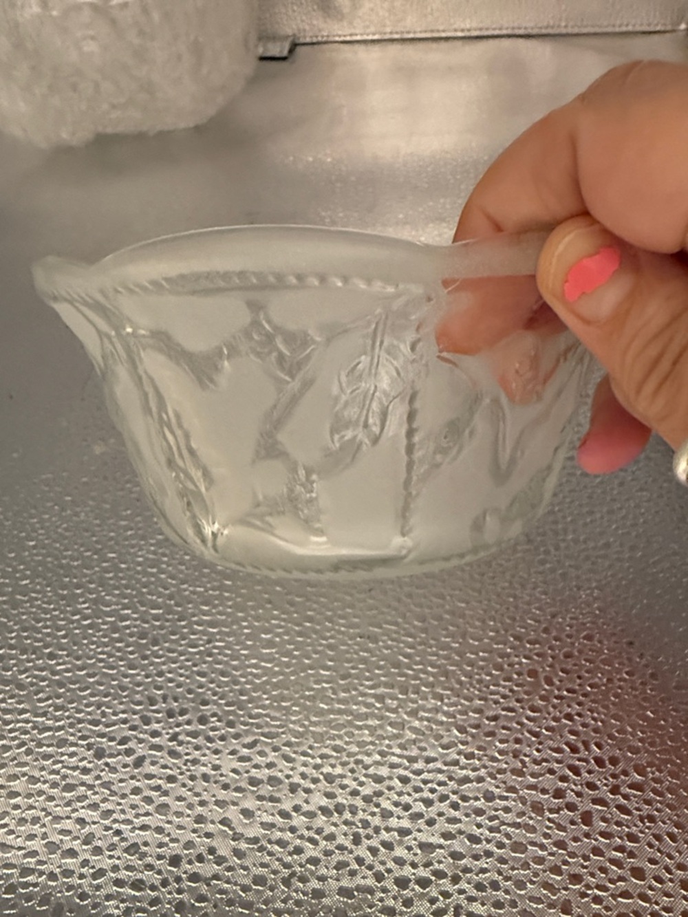 Vintage Frosted Pressed Glass Berry Bowl - Clear Floral Design